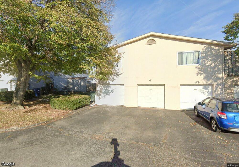 662 Cherry Ridge Rd unit 26A, Columbus, OH 43228 - photo 1