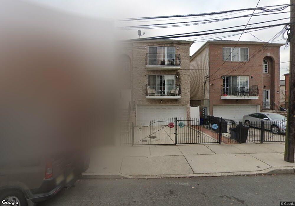 39 Seabury St unit 3, Newark, NJ 07104 - photo 1