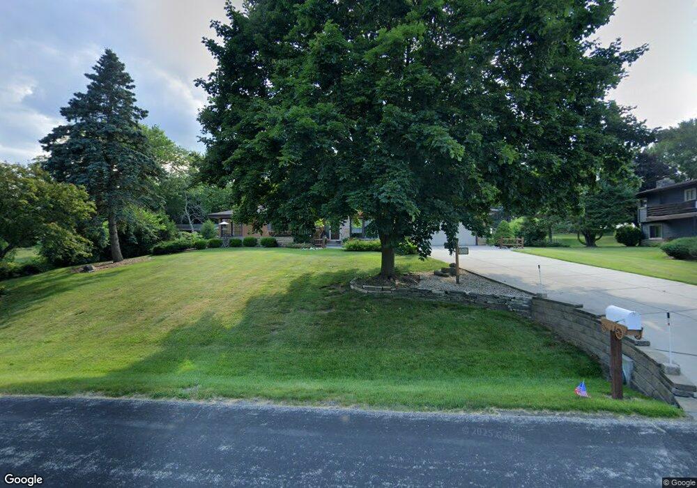 W257N5725 North Hill Dr, Sussex, WI 53089 - photo 1