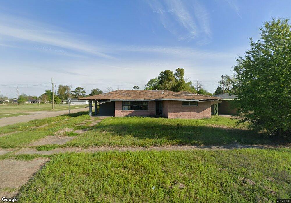3301 S General Wainwright Dr, Lake Charles, LA 70615 - photo 1