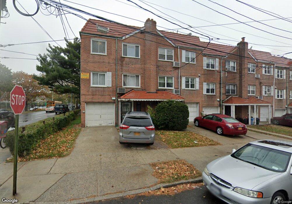 5952 156th St unit 3rd Fl, Flushing, NY 11355 - photo 1