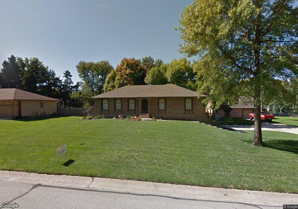 6020 Hauser Dr, Shawnee, KS 66216 - photo 1