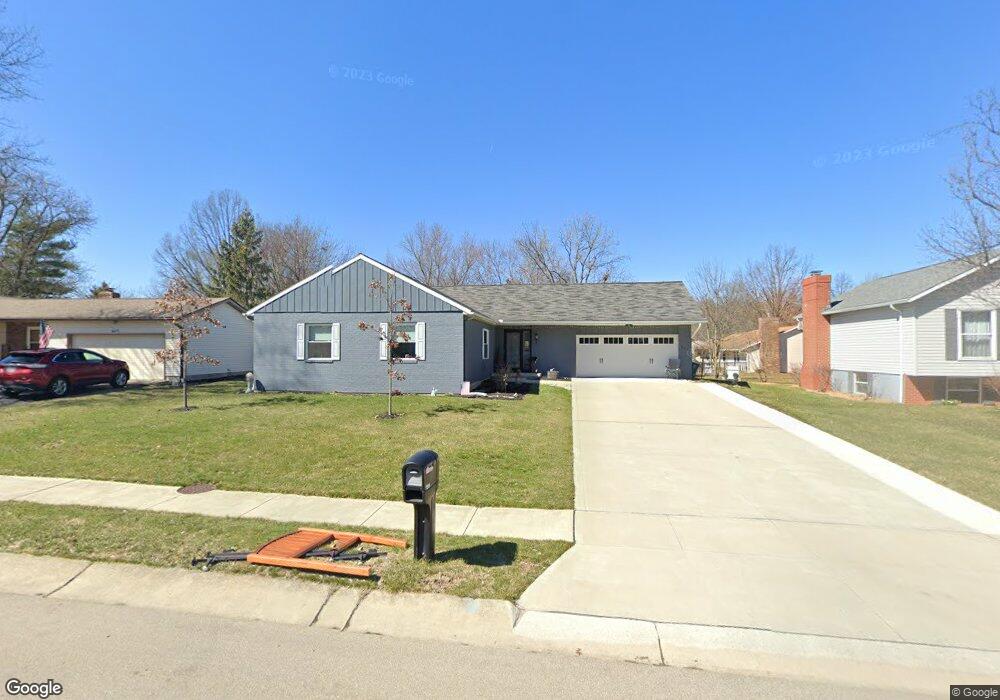 899 Hickory Dr, Marysville, OH 43040 - photo 1