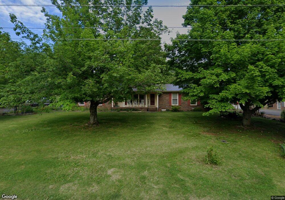 212 Idle Dr, Shelbyville, TN 37160 - photo 1