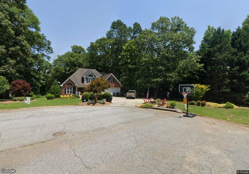 223 Crestview Dr, Jefferson, GA 30549 - photo 1