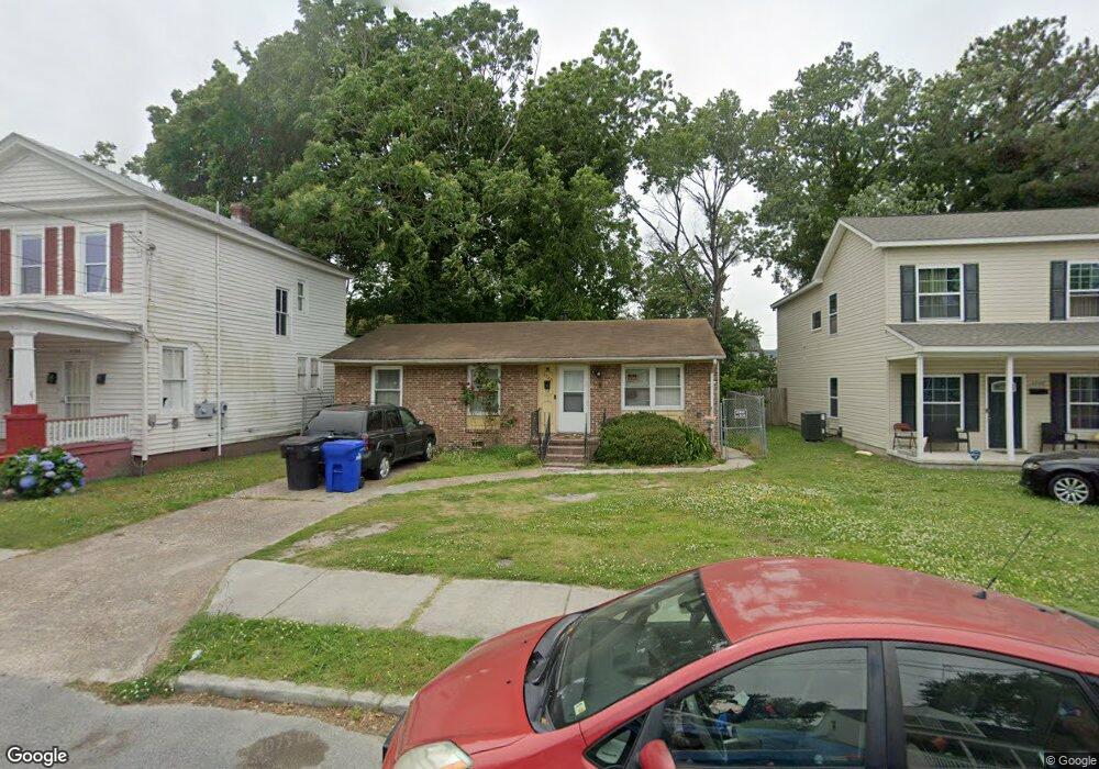 1720 Maple Ave, Portsmouth, VA 23704 - photo 1
