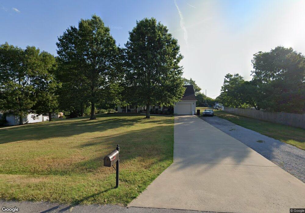 102 Laughlin Rd, Versailles, KY 40383 - photo 1