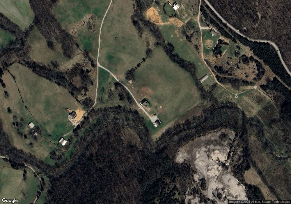 425 Graham Ln, Somerset, KY 42501 - photo 1