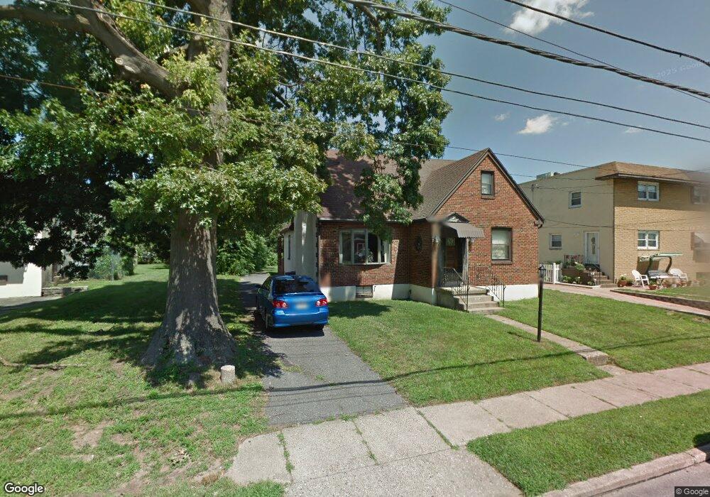 131 Powhattan Ave, Essington, PA 19029 - photo 1