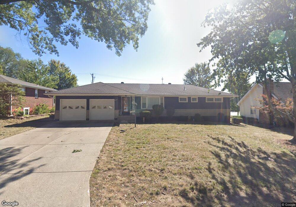 706 NW Range St, Blue Springs, MO 64015 - photo 1