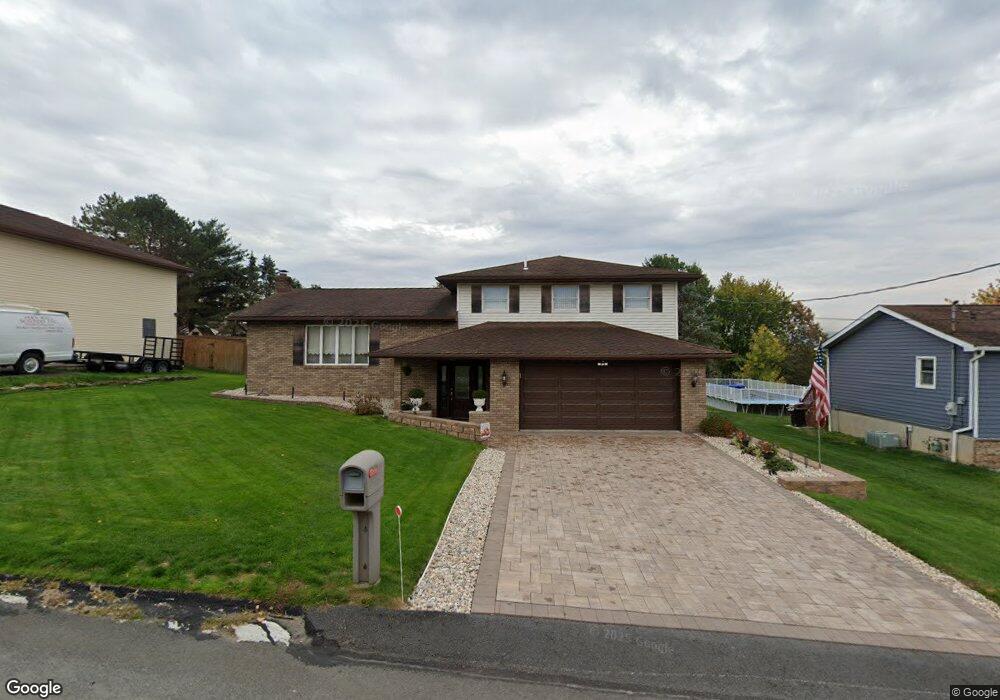 605 Elm St, Olyphant, PA 18447 - photo 1