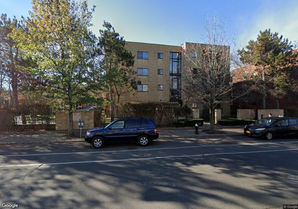 41 Centre St unit 304, Brookline, MA 02446 - photo 1