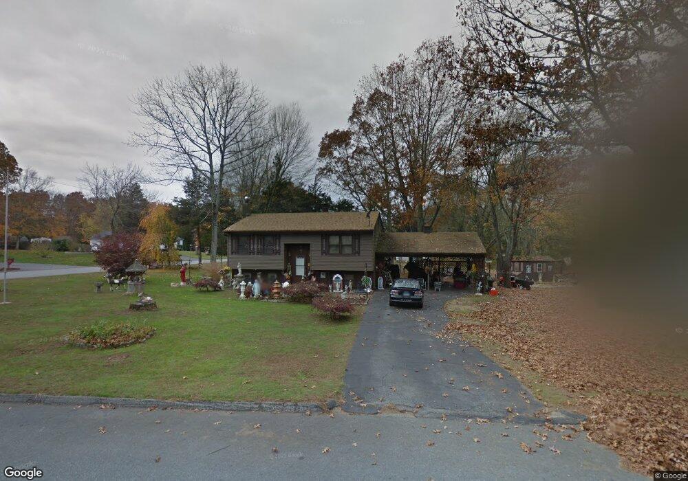 17 Mapleshade Ave, Plainfield, CT 06374 - photo 1