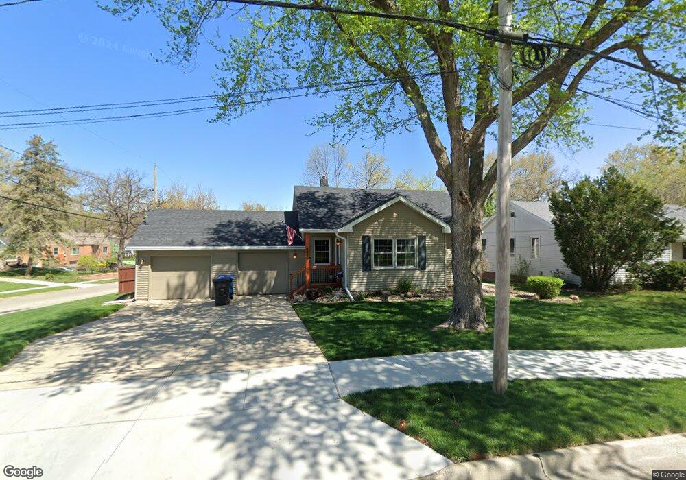 3339 Sheridan Ave, Des Moines, IA 50310 - photo 1
