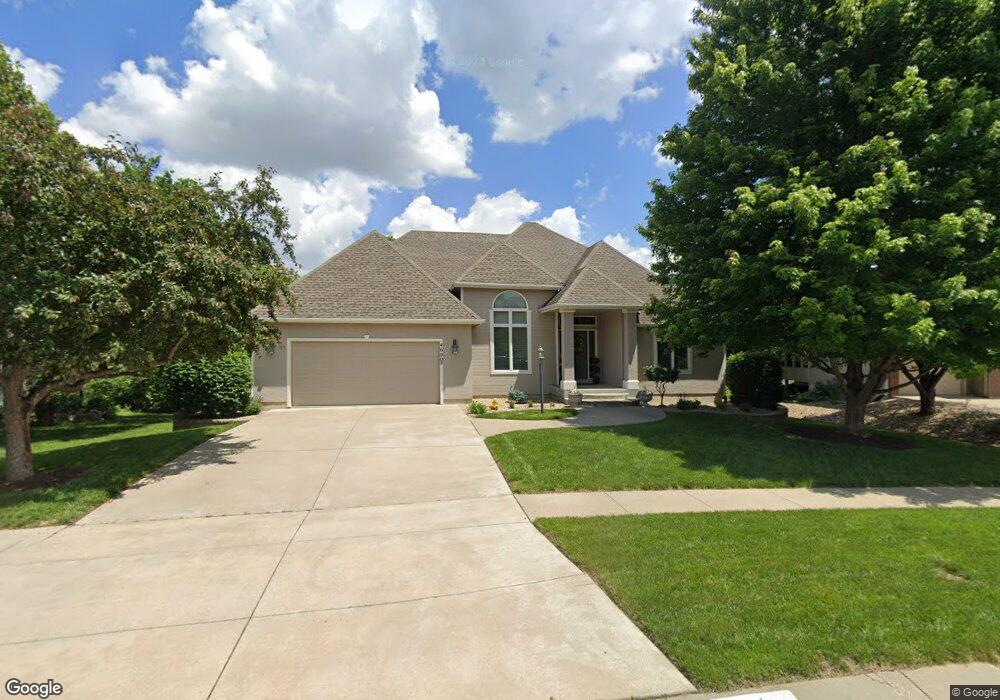 4600 SW Moundview Dr, Topeka, KS 66610 - photo 1