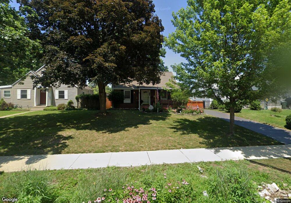 564 Chatham Rd, Columbus, OH 43214 - photo 1