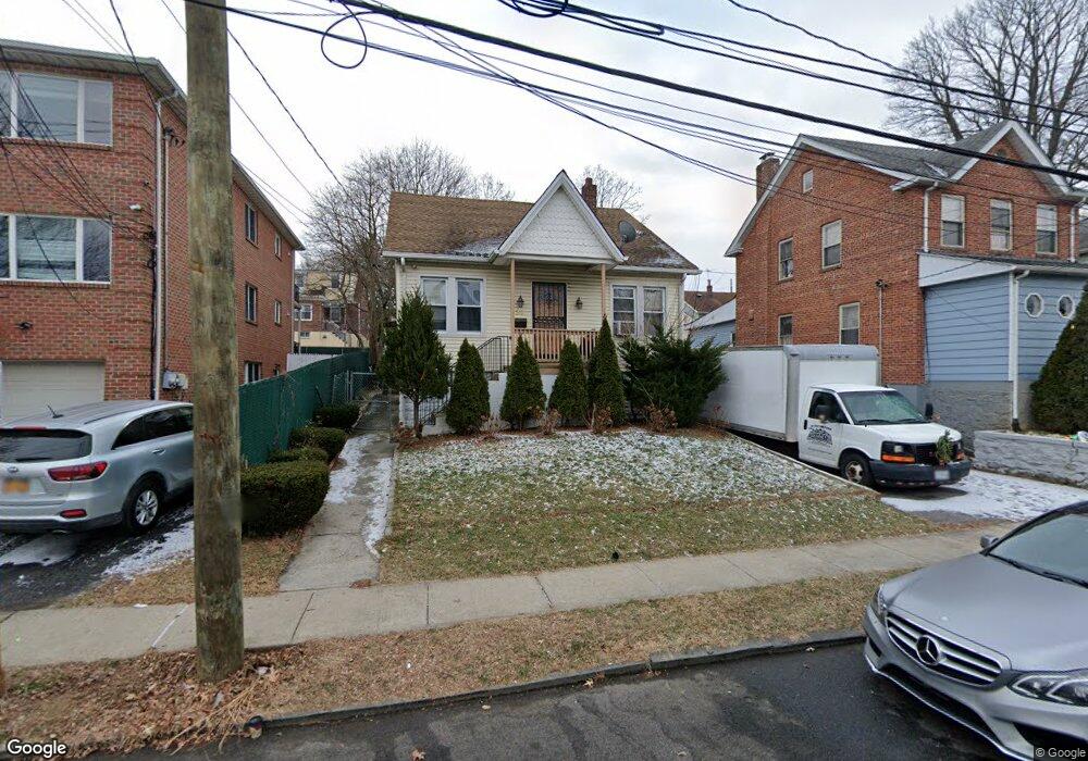 30 Cypress St, Yonkers, NY 10704 - photo 1