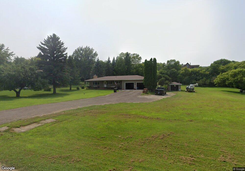 704 7th Ave SW, Jamestown, ND 58401 - photo 1