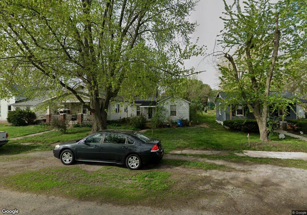 1409 Pekin St, Lincoln, IL 62656 - photo 1