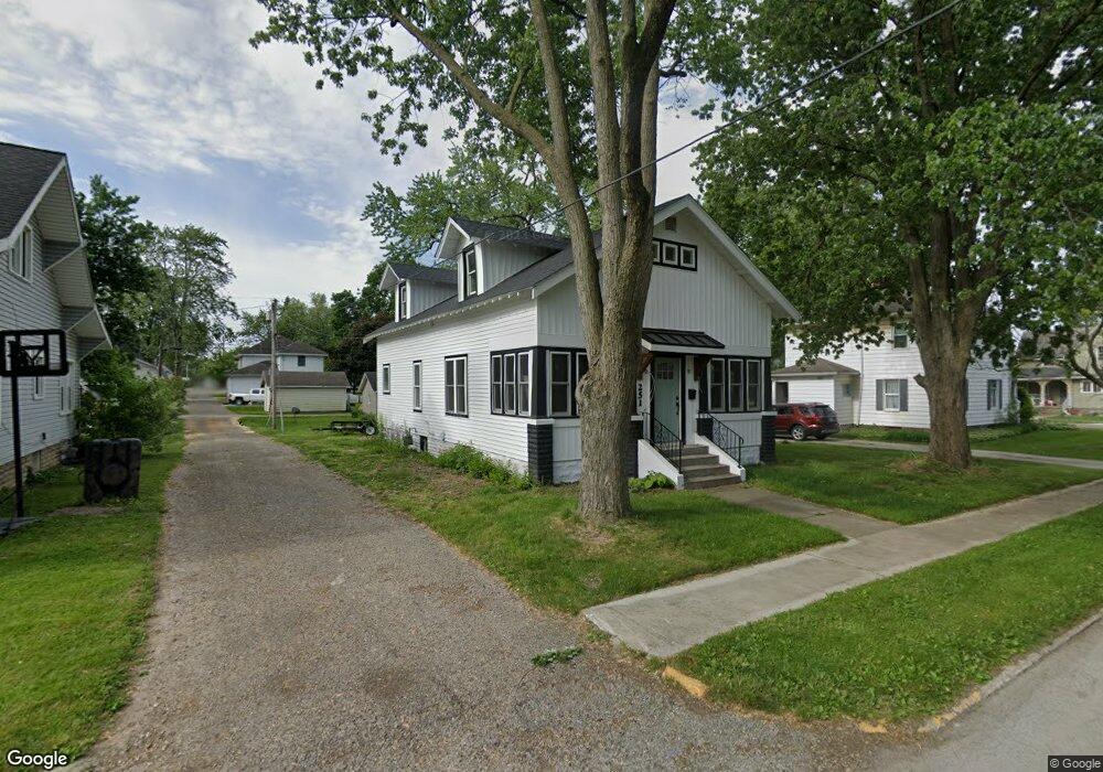 251 W Centennial St, Nappanee, IN 46550 - photo 1