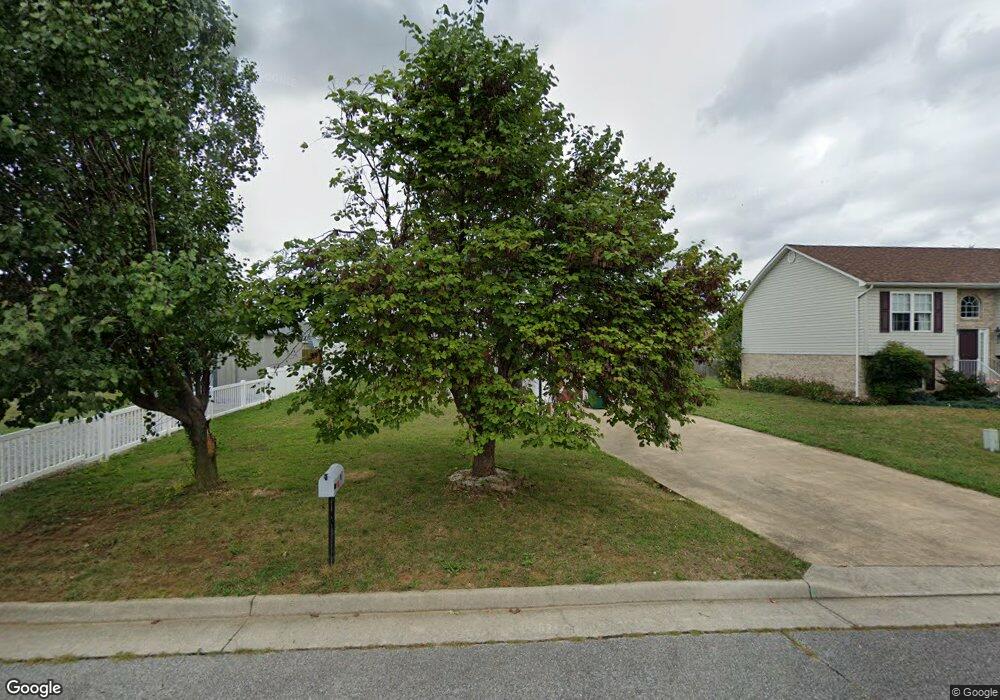 201 Rutledge Dr, Waynesboro, VA 22980 - photo 1