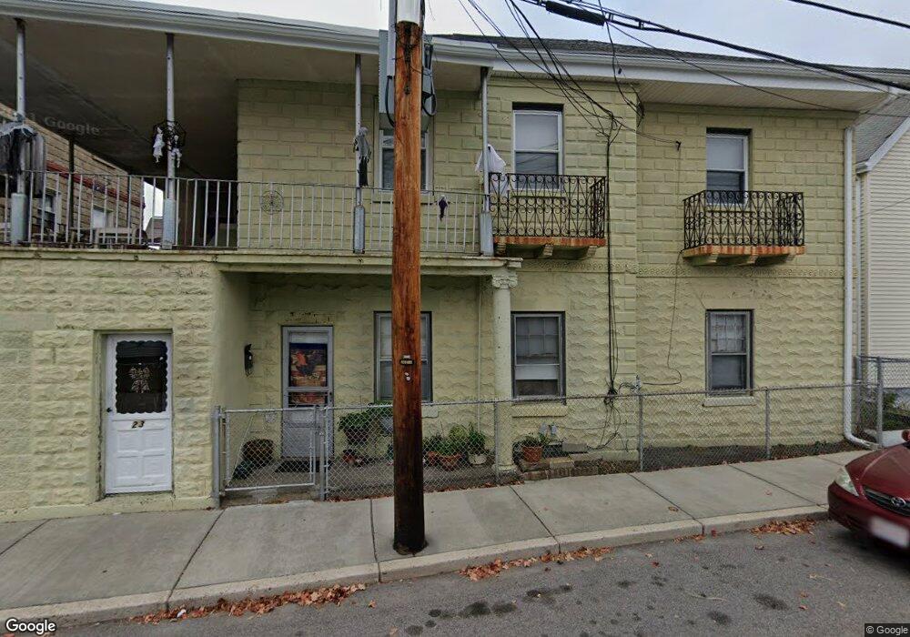 23 Murphy Ct, Newton, MA 02458 - photo 1