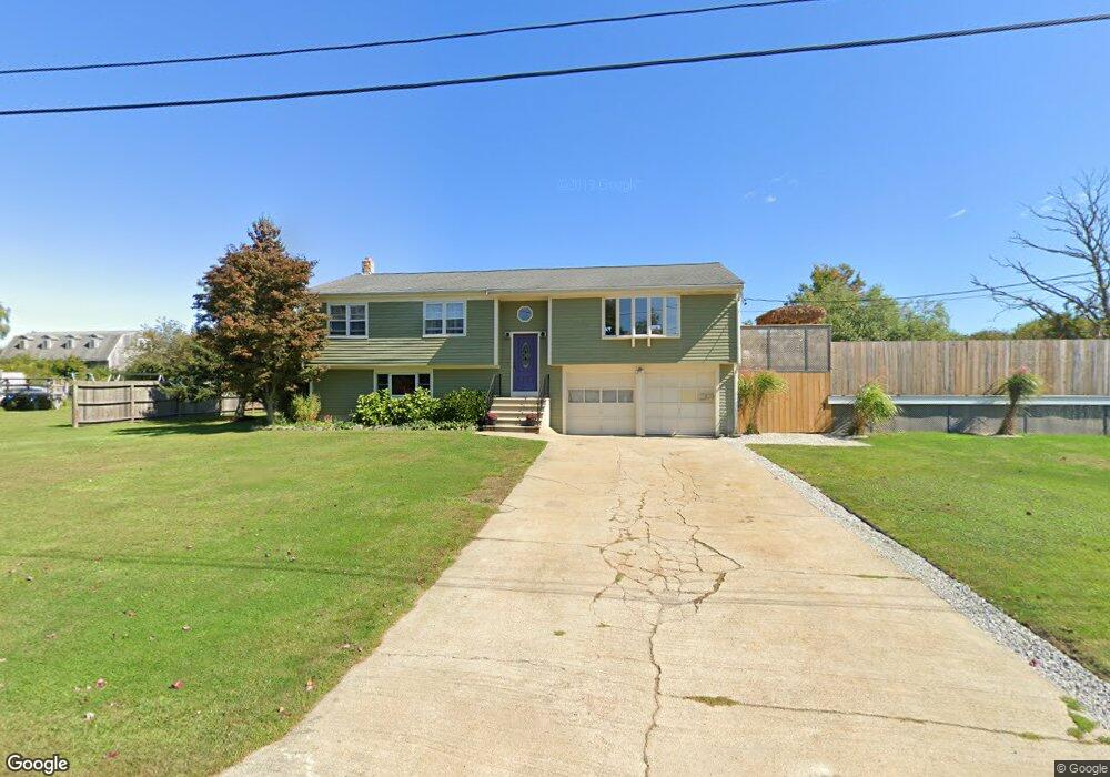 76 Trout Dr, Middletown, RI 02842 - photo 1