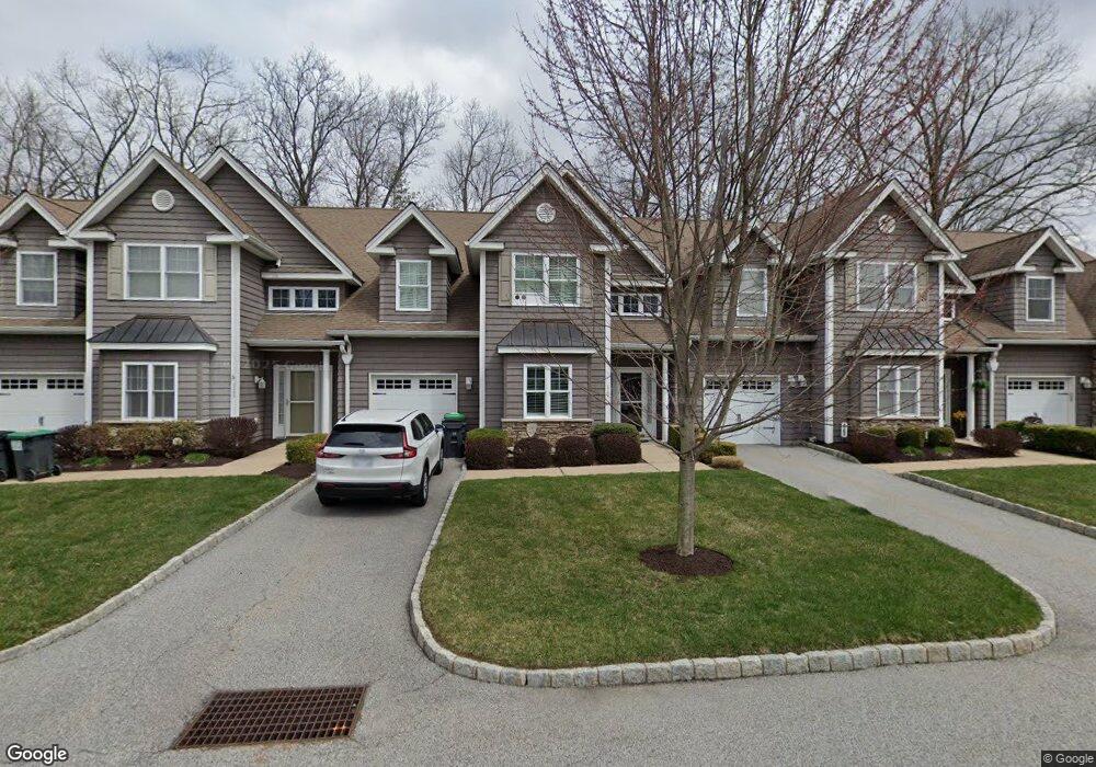 1107 Macintosh Way, Matamoras, PA 18336 - photo 1