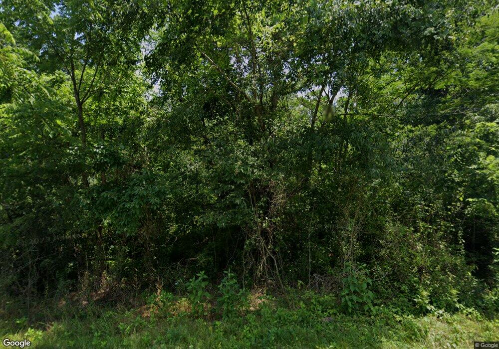 1445 Waverly Rd, Tennessee Ridge, TN 37178 - photo 1