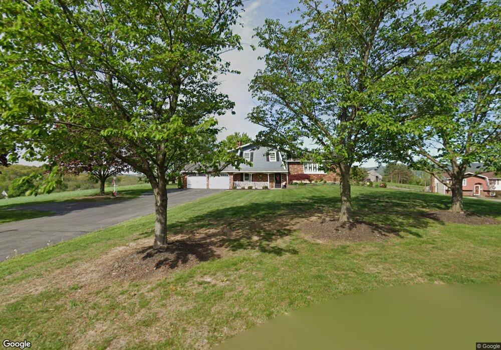 201 Donne Rd, Hamburg, PA 19526 - photo 1