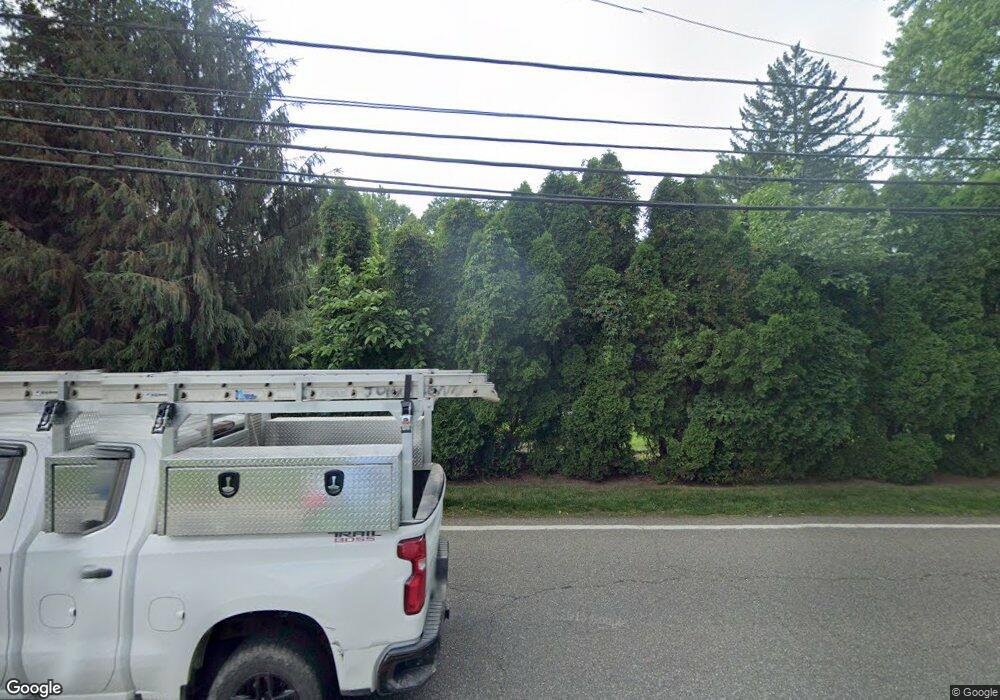 589 Knickerbocker Rd, Tenafly, NJ 07670 - photo 1