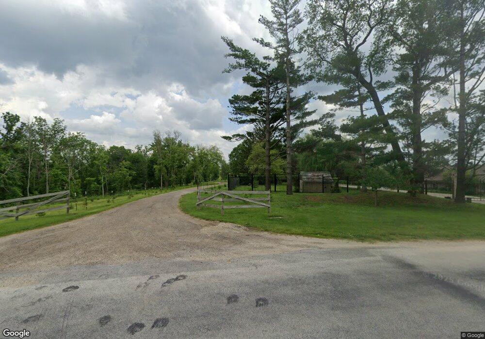 2 Deerfield Ln, Cedar Rapids, IA 52403 - photo 1