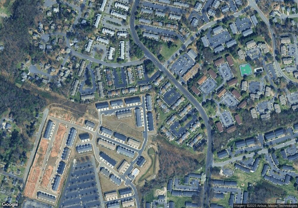 8169 Carriage Bend Ln, Henrico, VA 23294 - photo 1