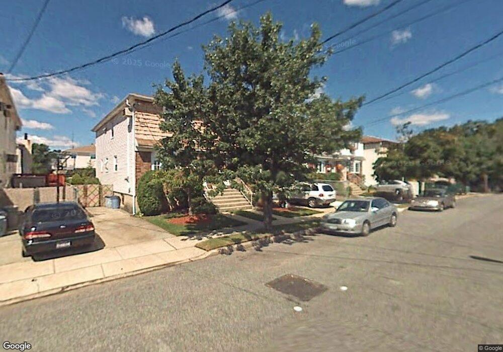 541 Riga St, Staten Island, NY 10306 - photo 1