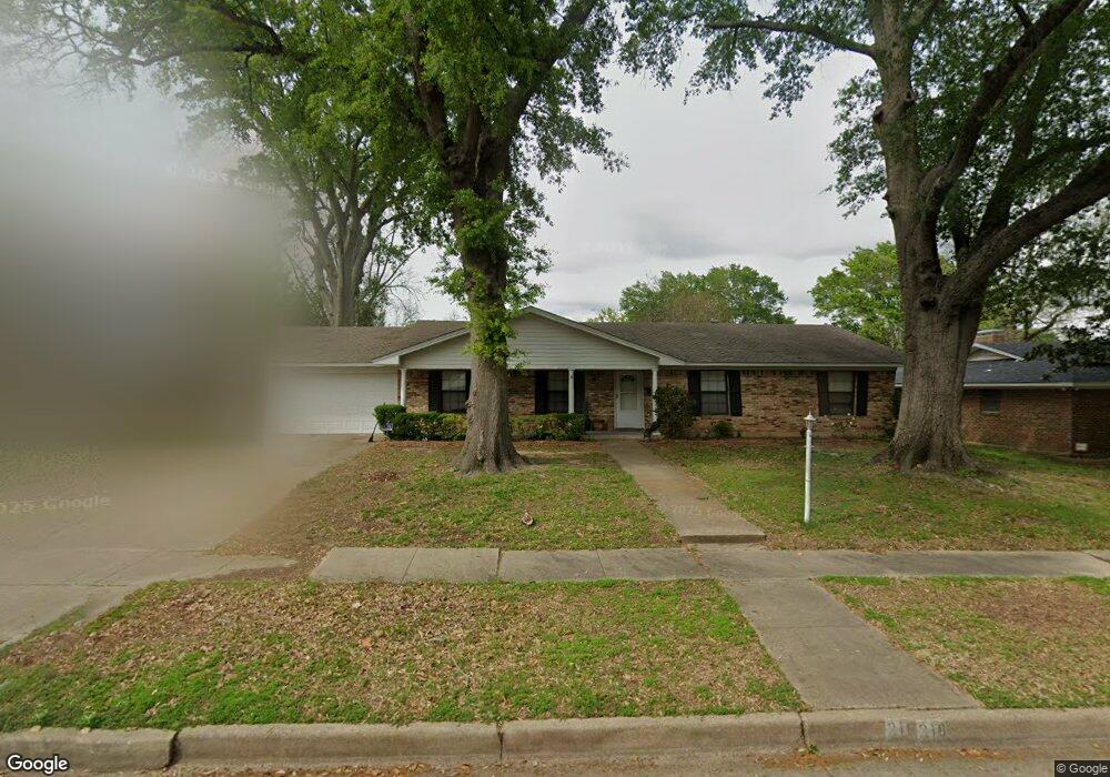 218 Samuel Dr, Tyler, TX 75701 - photo 1