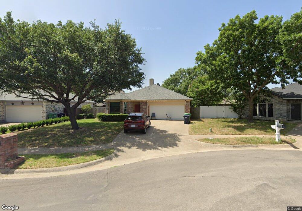 2204 Wildwood Ln, Denton, TX 76210 - photo 1