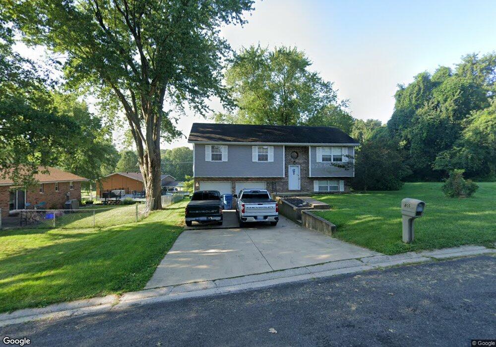 805 Bauer Ln, Maryville, IL 62062 - photo 1