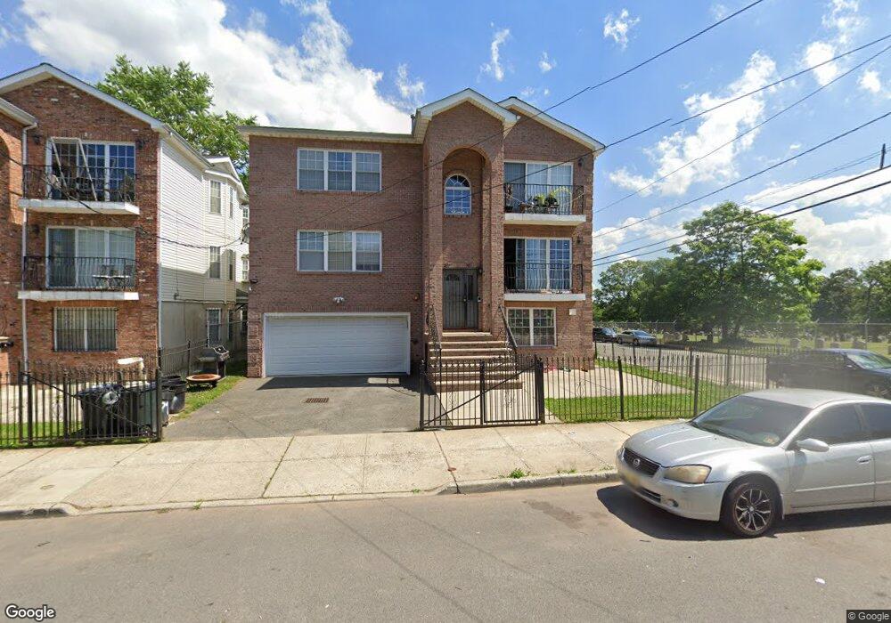 379 12th Ave, Newark, NJ 07103 - photo 1