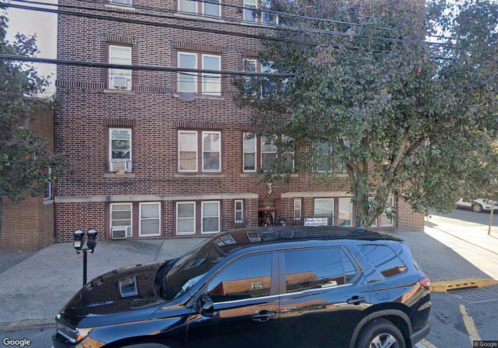 402 Anderson Ave unit B, Cliffside Park, NJ 07010 - photo 1