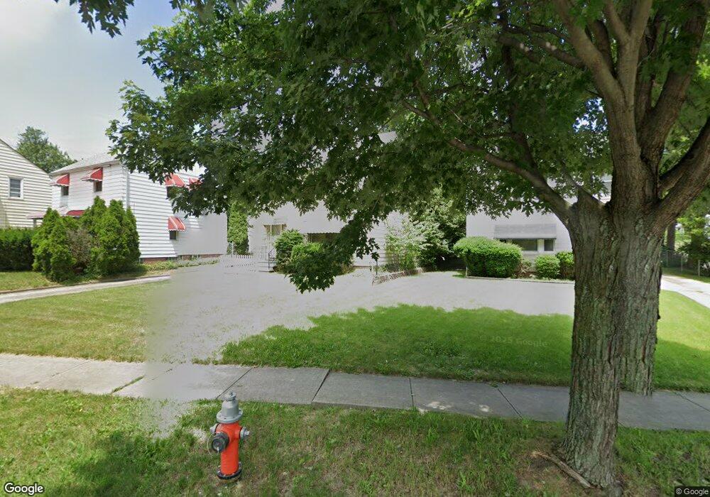 18613 Maple Heights Blvd, Maple Heights, OH 44137 - photo 1