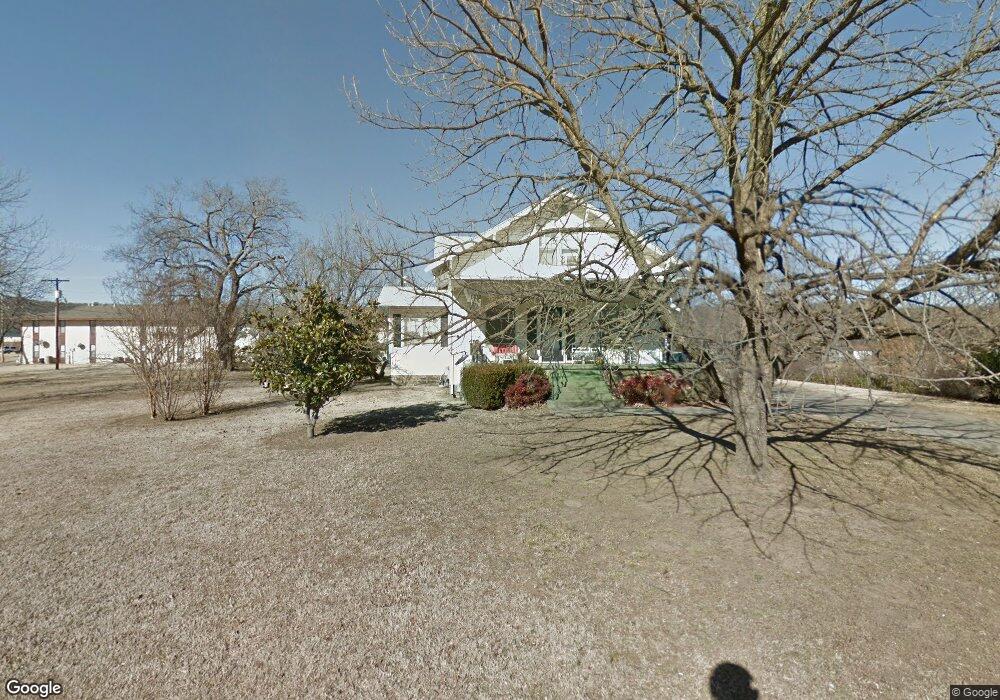 1502 W Division St, Henryetta, OK 74437 - photo 1