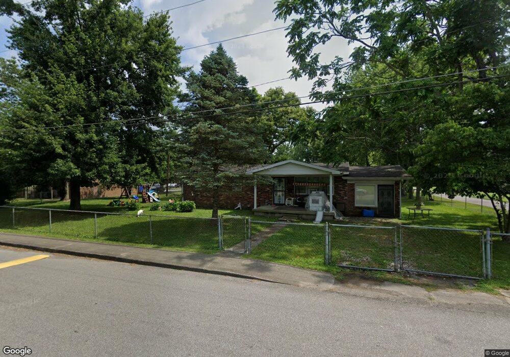 725 Broadway St, Austin, IN 47102 - photo 1