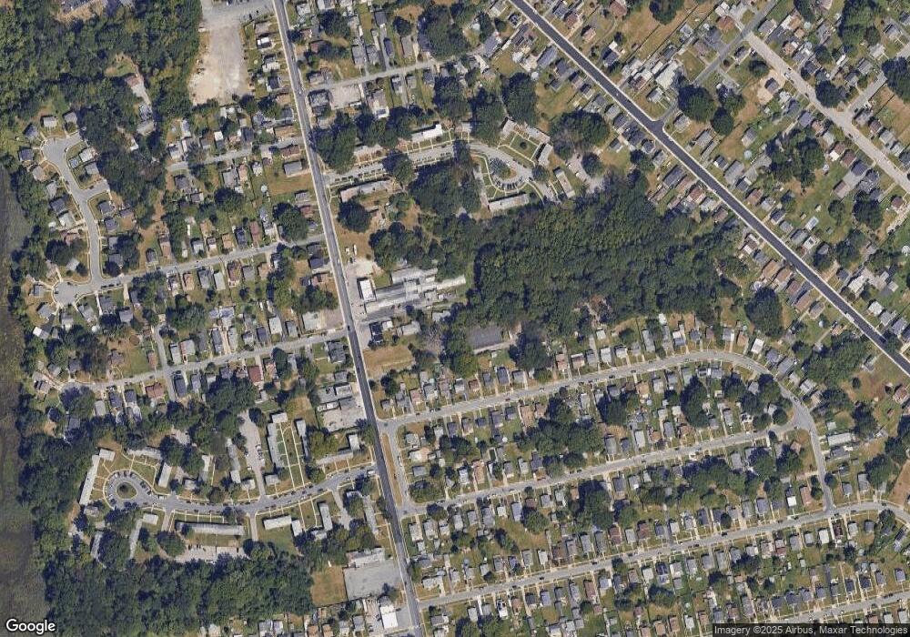 401 S Marlyn Ave, Essex, MD 21221 - photo 1