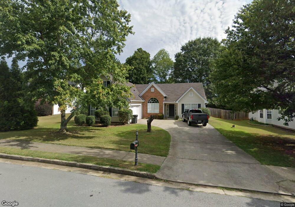 1039 Harbins Pass Dr, Dacula, GA 30019 - photo 1