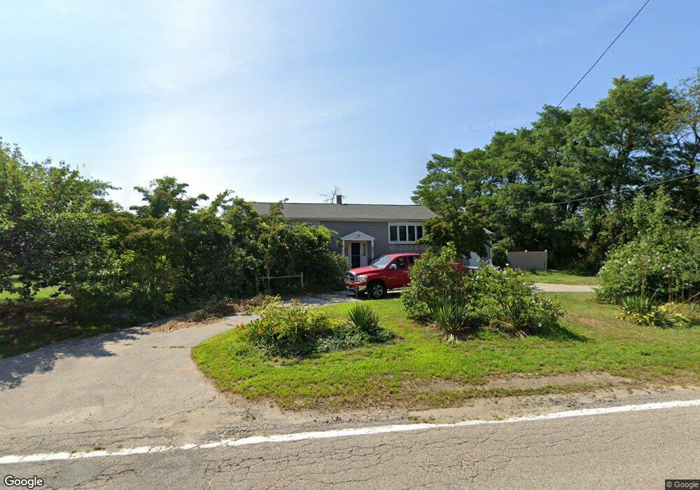 19 Birch Swamp Rd, Warren, RI 02885 - photo 1