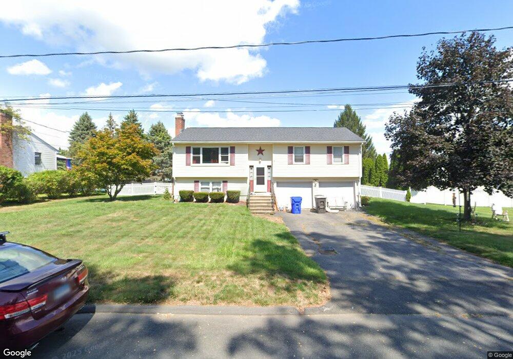 10 Susan Cir, Enfield, CT 06082 - photo 1