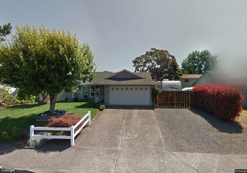 1010 S Elm St, Canby, OR 97013 - photo 1