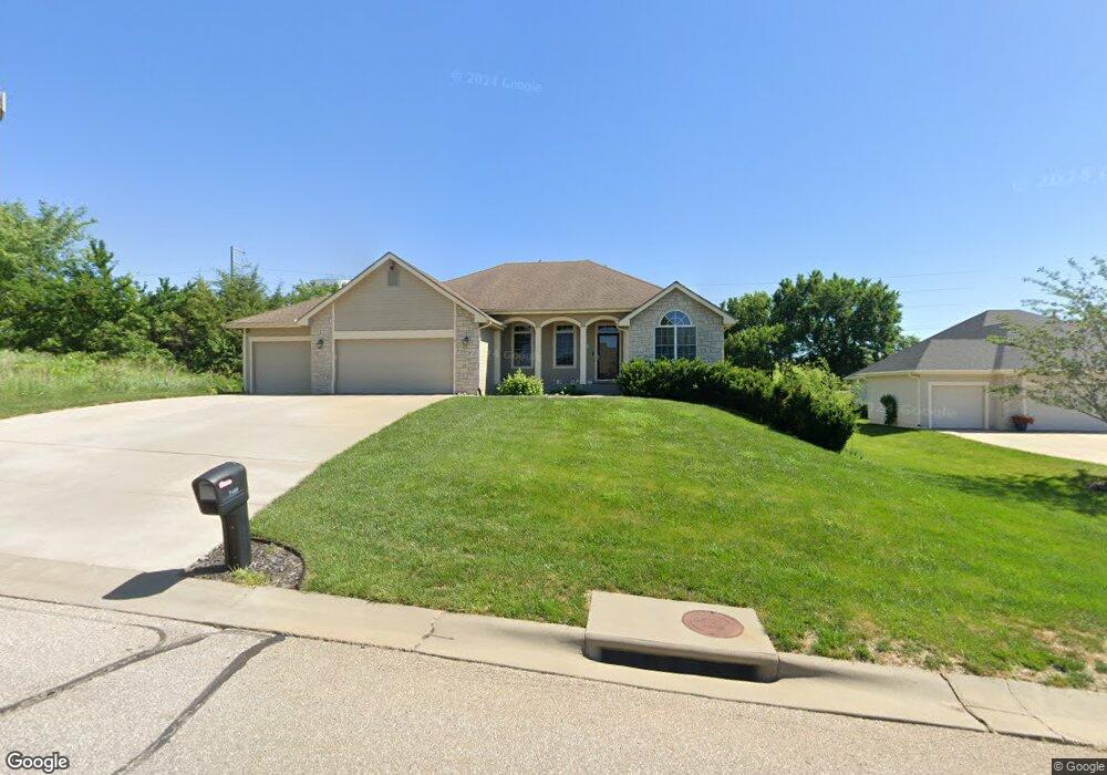 7409 SW Kings Forest Ct, Topeka, KS 66610 - photo 1