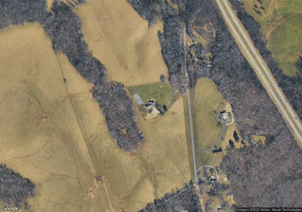 775 S Cobb Rd, Mount Airy, GA 30563 - photo 1