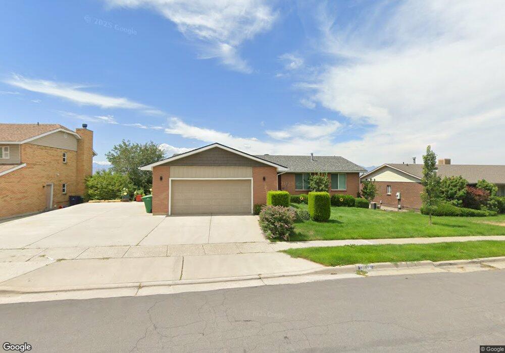8902 Altair Dr, Sandy, UT 84093 - photo 1